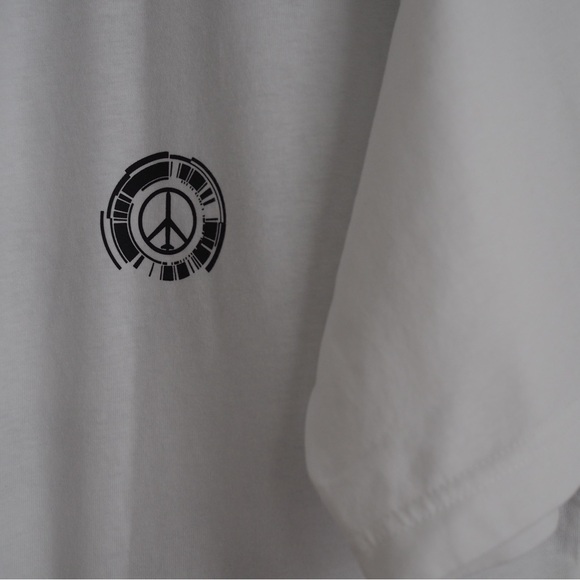 Metal Gear Solid Peace Walker Game Uniqlo Graphic T Shirt New - Picture 5 of 7
